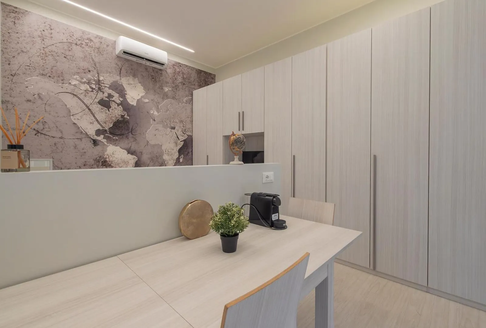 Ihost Studio - Toscanelli 10B Milan