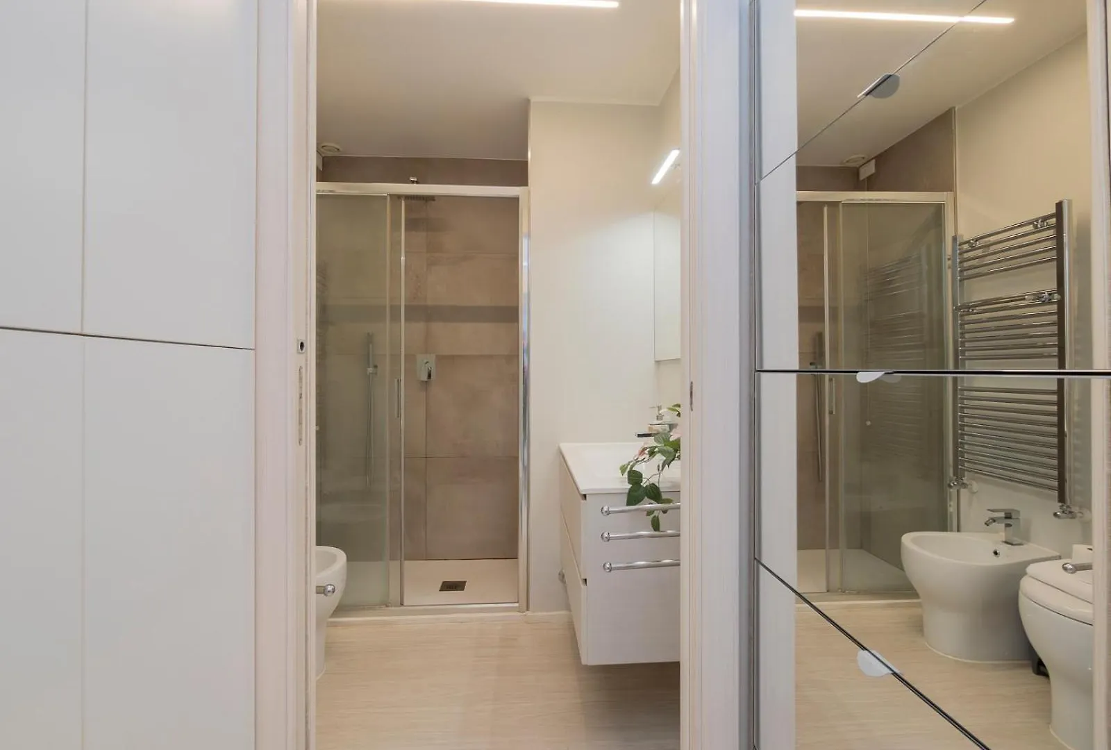 Ihost Studio - Toscanelli 10B Milan 0*,  Italy